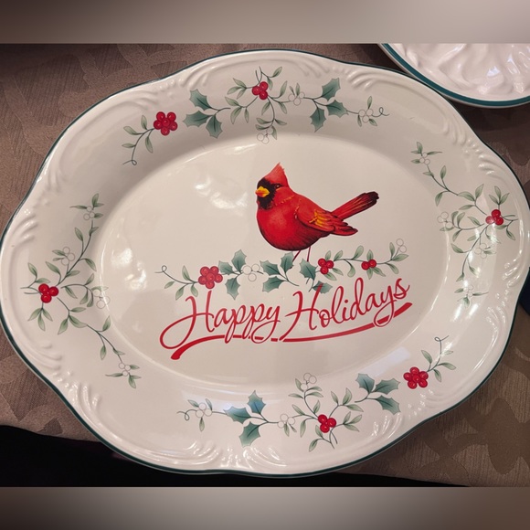 Pfaltzgraff Other - Pfaltzgraff Winterberry cardinal special edition oval serving plate. New